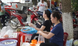 Xôi tam sên - món ăn nghe lạ tai gây 'sốt' ngày vía Thần tài 