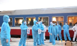 Nhiều ca mắc COVID-19 trên tàu, Hà Tĩnh đổi phương án đón công dân