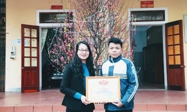 Nam sinh trả lại hơn 41 triệu đồng cho người đánh rơi