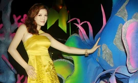 Lý Nhã Kỳ nổi bật tại festival Biển Nha Trang