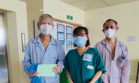 Thêm 10 bệnh nhân 'thập tử nhất sinh' vì COVID-19 được cứu sống 