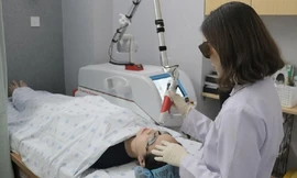 Tước giấy phép, đình chỉ hoạt động hàng loạt cơ sở thẩm mỹ ở TPHCM 