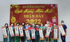 Ngày vui ở Bệnh viện Hồi sức COVID-19 lớn nhất thế giới