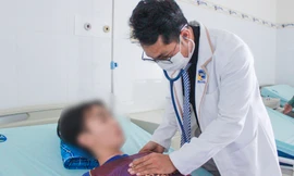 Bị khuẩn tụ cầu vàng độc lực cao tấn công, nam sinh nguy kịch