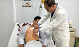 Cứu người đàn ông bị đâm thấu ngực, xuyên phổi, nguy kịch tính mạng