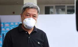 Thứ trưởng Bộ Y tế: 'Hãy chích vắc xin ngừa COVID-19 ngay khi đến lượt'