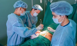 Chi 200 triệu nâng mông, bệnh nhân bị hoại tử ăn mòn cả xương cụt