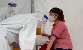 TPHCM: Ngăn chặn tình trạng xét nghiệm kháng thể sai mục đích