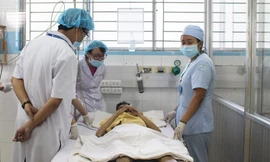 Mắc sốt xuất huyết gặp biểu hiện này phải nhập viện ngay