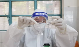 TPHCM: Đề xuất tiêm mũi 3 vắc xin ngừa COVID-19