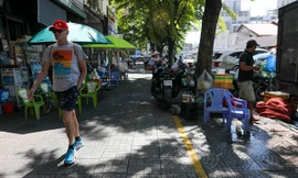 Quận 1 bắt đầu có nguồn thu từ cho thuê vỉa hè