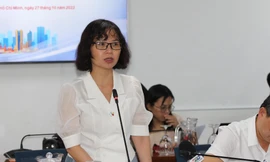 TPHCM: Mòn mỏi chờ vắc xin tiêm phòng cho trẻ 