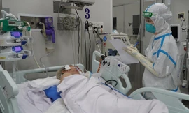 TPHCM chi viện giúp các tỉnh 'chặn' dịch đang bùng phát