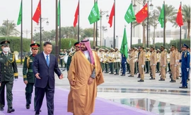  Thái tử Ả-rập Xê-út Mohammed Bin Salman đón Chủ tịch Trung Quốc Tập Cận Bình thăm Riyadh ngày 8/12/2022. (Ảnh: SRC) 