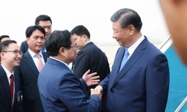 Toàn cảnh lễ đón Tổng Bí thư, Chủ tịch Trung Quốc Tập Cận Bình và Phu nhân tại Sân bay Quốc tế Nội Bài