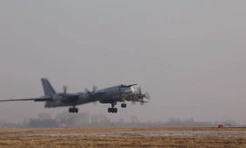 Một chiếc máy bay ném bom chiến lược Tu-95MS của Nga