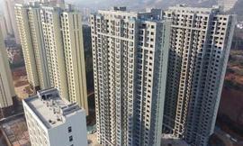 Những toà nhà "ma" bị bỏ không trên khắp Trung Quốc. (Ảnh: Nikkei)