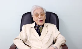 Nguyên Phó Chủ tịch nước Nguyễn Thị Bình năm nay 95 tuổi