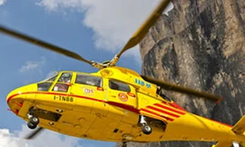 Lười đi bộ, gọi ngay trực thăng cứu hộ để… quá giang