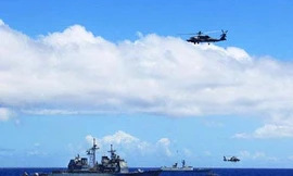 Hải quân Mỹ và Trung Quốc cùng tập trận tìm kiếm và cứu nạn xung quanh đảo Hawaii hồi tháng 9 Ảnh: TÂN HOA XÃ