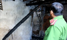 Cận cảnh hiện trường vụ cháy làm 5 người chết thương tâm ở Sài Gòn sáng 27 tết