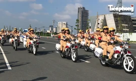 58 'bóng hồng' CSGT dẫn đoàn TPHCM trình diễn kỹ năng lái xe đặc chủng