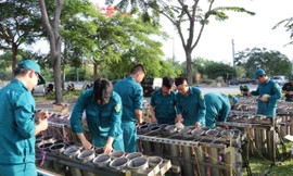 Cận cảnh trận địa pháo hoa lớn nhất Sài Gòn trước giờ 'khai hỏa'