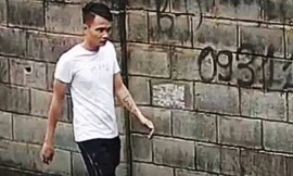 Linh bị camera an ninh ghi hình.