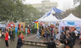 Nếu như các năm trước, các hoạt động nhân ngày Quốc tế Pháp ngữ được tổ chức rải rác tại các trường đại học, năm nay lần đầu tiên nó sẽ được tổ chức qui mô và phong phú tại khu vực Tượng đài Lý Thái Tổ. Ảnh minh họa