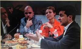 Tổng thống Ukraine Vladimir Zelenskiy tại cuộc họp báo kéo dài 14 giờ đồng hồ.