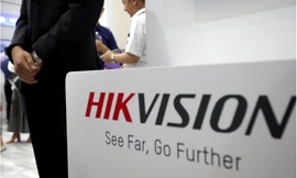 Logo của Hikvision được trưng bày tại hội chợ công nghệ thế giới tại Thiên Tân hồi tháng 5 vừa qua với khẩu hiệu " Nhìn xa, bước rộng"