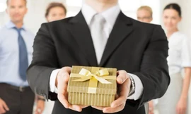 Thanh tra Chính phủ yêu cầu thực hiện nghiêm không biếu quà lãnh đạo