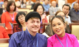 Kiều bào tụ hội về TPHCM dự Xuân quê hương