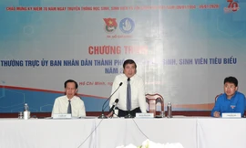 Chủ tịch UBND TPHCM: ‘Bạn trẻ cứ thỏa sức nêu ý tưởng, tìm đáp số cho thành phố“