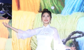 38 nữ sinh tự tin khoe sắc trong trang phục thể thao, áo dài, dạ hội 