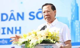 Chủ tịch TPHCM muốn hoàn thành mục tiêu ‘công dân số’ trước Tết