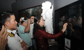 Cận cảnh triển lãm ứng dụng công nghệ trình diễn Hologram