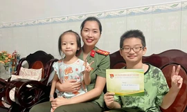 Ấm áp những món quà san sẻ yêu thương với em nhỏ khó khăn 