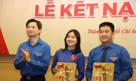 Hai sinh viên Sư phạm vào Đảng ngày đầu Tháng Thanh niên 