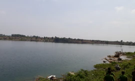 Ra hồ đá nghịch nước, nam học sinh bị chết đuối