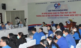 Tạo dựng niềm tin và vững tin vào người trẻ 