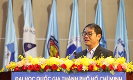 Tỷ phú Trần Bá Dương truyền cảm hứng cho giới trẻ