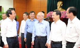 Cần sớm khắc phục tình trạng 'xin - cho', 'ôm lên trên'