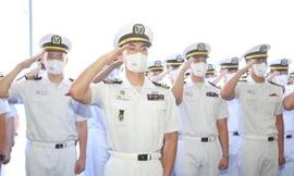 Chiến hạm Roks Hansando của Hải quân Hàn Quốc cập cảng Sài Gòn