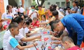 Chăm lo gần 2.000 trẻ tại các trung tâm bảo trợ, mái ấm ở TPHCM dịp Quốc tế thiếu nhi