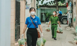 Yêu thương chia lửa với Sài Gòn ngày giãn cách