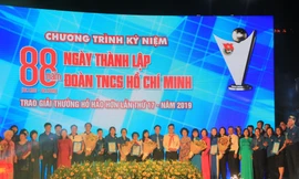Vinh danh 8 mô hình nhận giải thưởng Hồ Hảo Hớn 