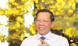 Chủ tịch TPHCM: Nghiêm cấm biếu, tặng quà Tết cho lãnh đạo các cấp