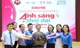 Khai mạc Hội thi 'Ánh sáng thời đại'