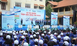 2.000 sinh viên khởi động chương trình 'Tiếp sức mùa thi'2018 